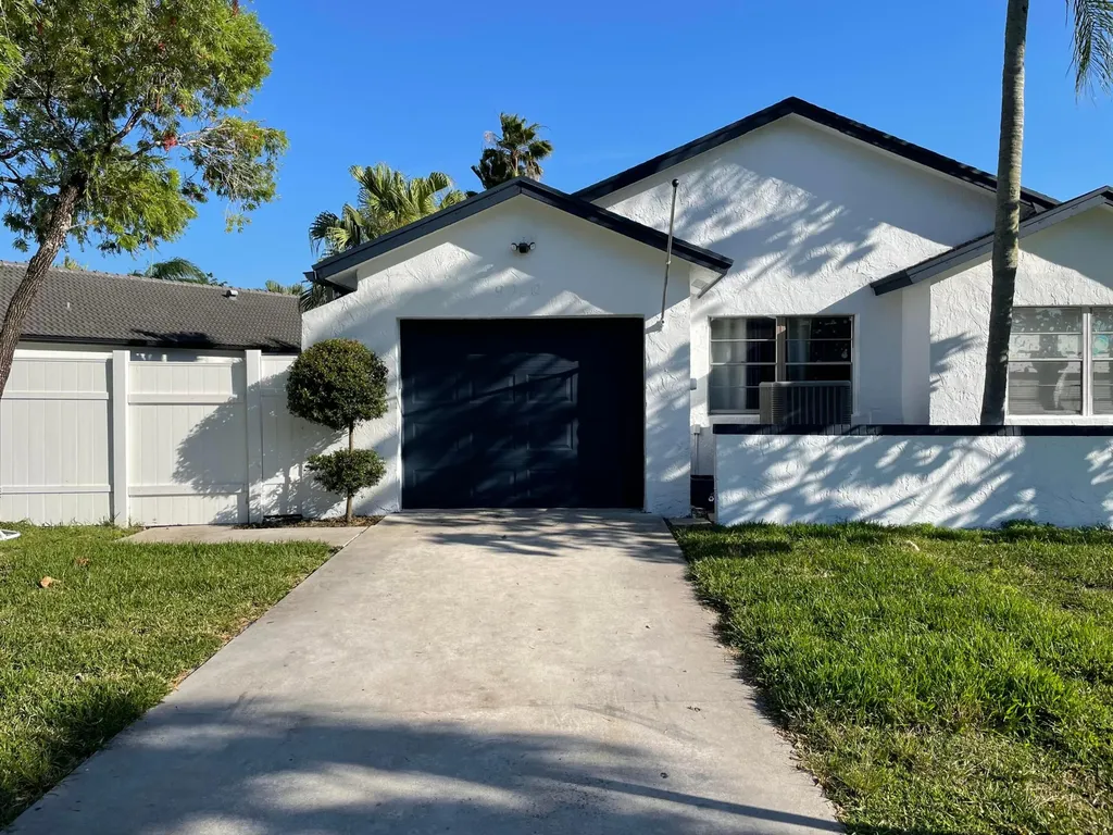 9020 Pine Springs Drive Boca Raton FL 33428