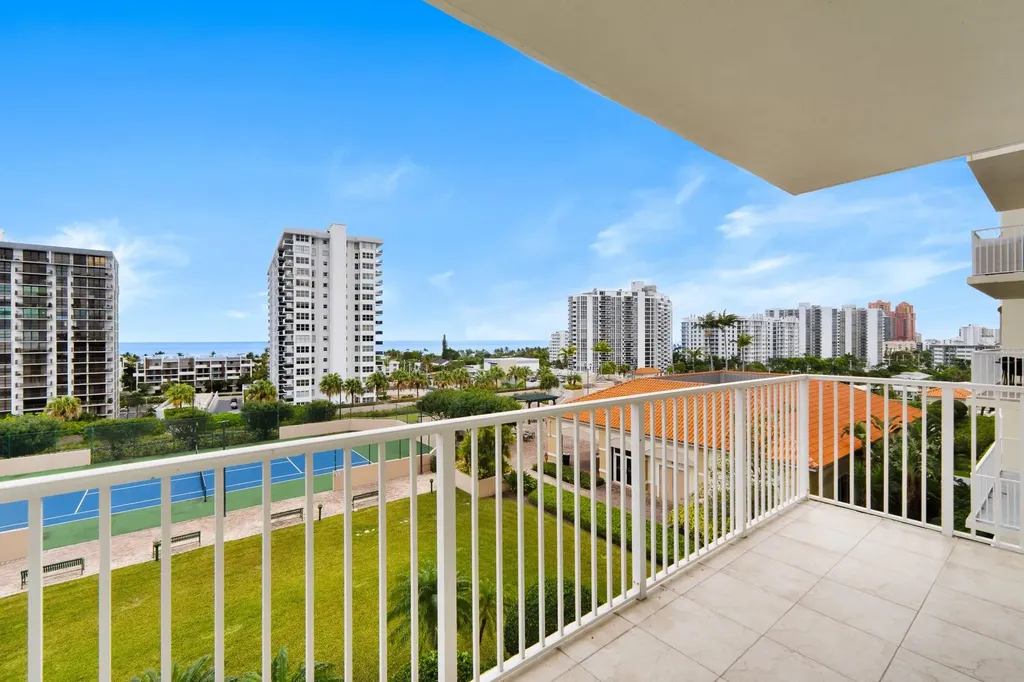 3020 NE 32nd Avenue Fort Lauderdale FL 33308