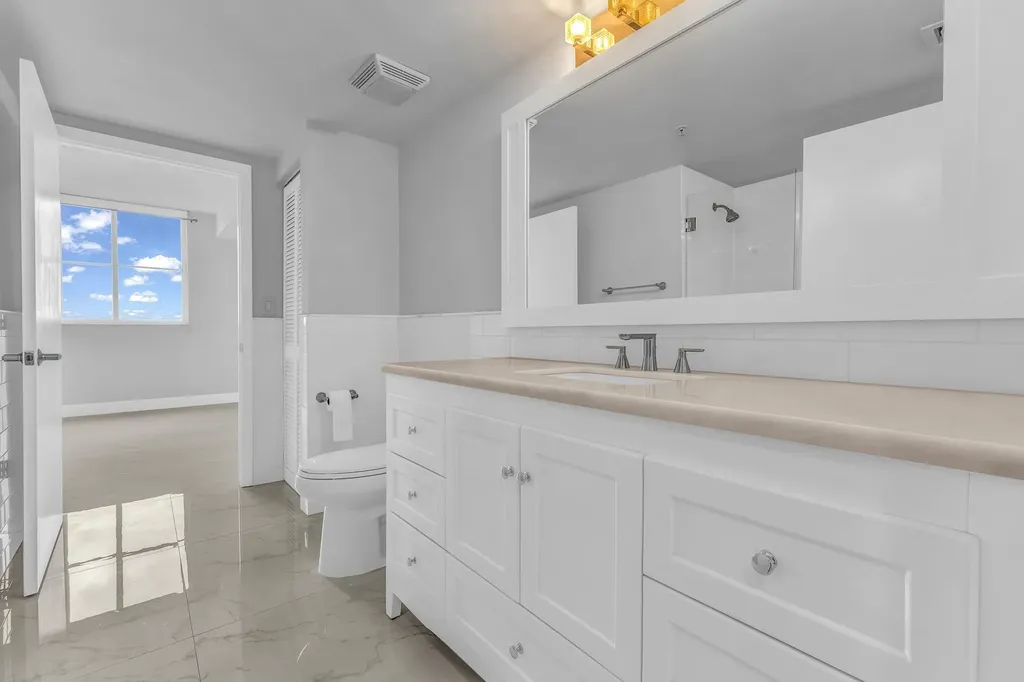 3020 NE 32nd Avenue Fort Lauderdale FL 33308