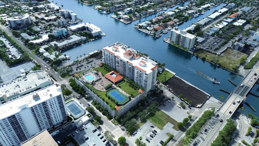 3020 NE 32nd Avenue Fort Lauderdale FL 33308