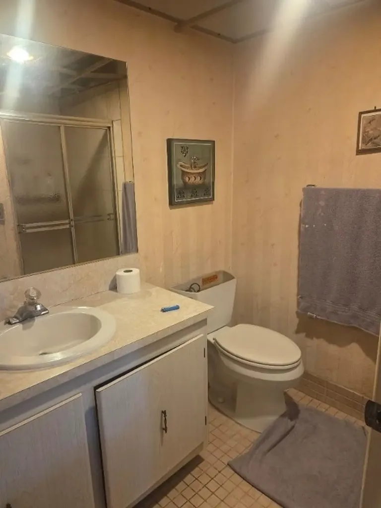 91 Burgundy B Delray Beach FL 33484