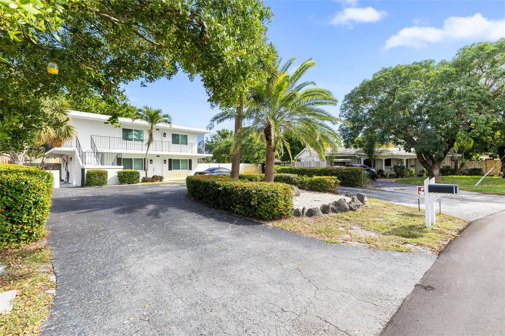 2182 NE 5th Circle Boca Raton FL 33431