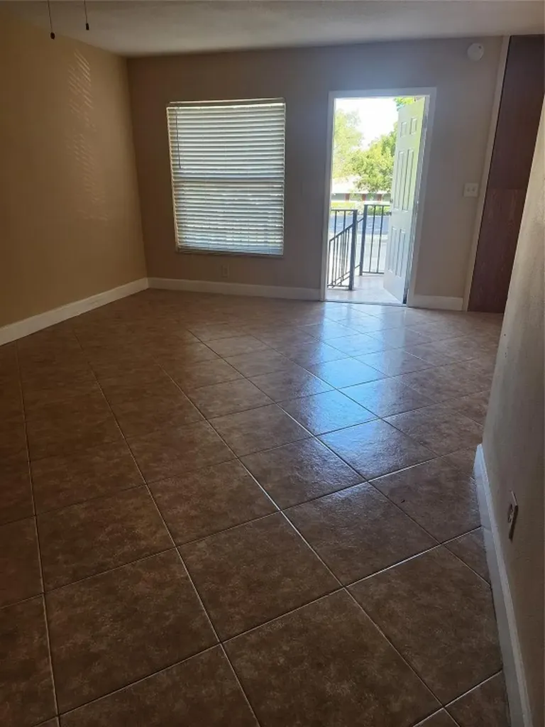 4150 Woodside Drive Coral Springs FL 33065