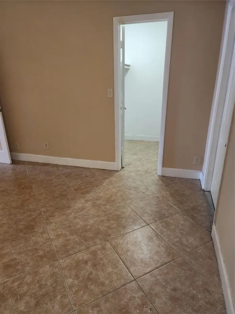 4150 Woodside Drive Coral Springs FL 33065
