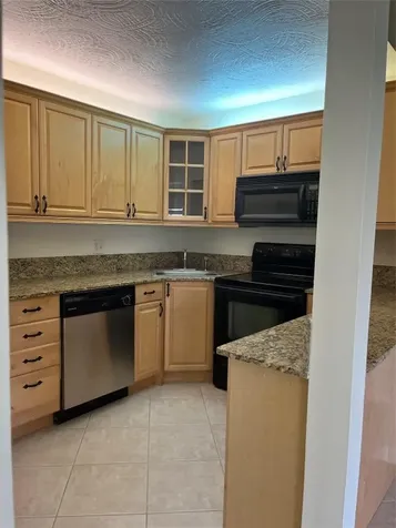 5927 La Pinata Boulevard Greenacres FL 33463