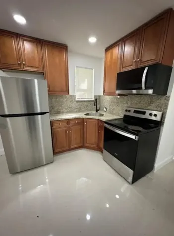 2312 Cleveland Street Hollywood FL 33020
