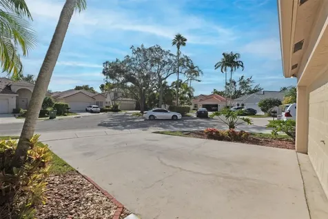 716 Juniper Lane Weston FL 33327