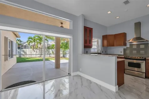 716 Juniper Lane Weston FL 33327