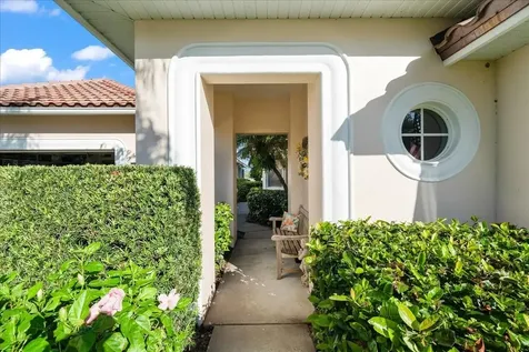 1725 Victoria Circle Vero Beach FL 32967