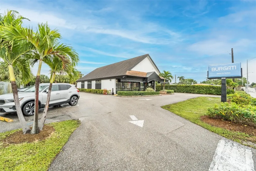 3482 S Congress Avenue Palm Springs FL 33461