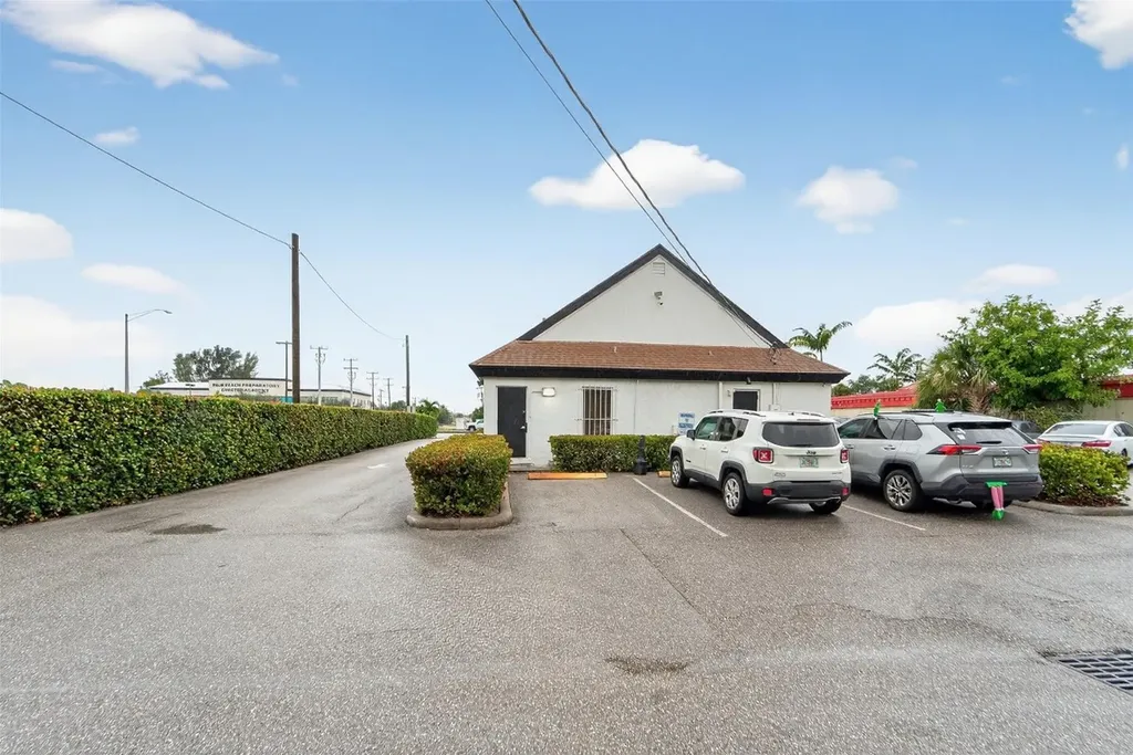 3482 S Congress Avenue Palm Springs FL 33461