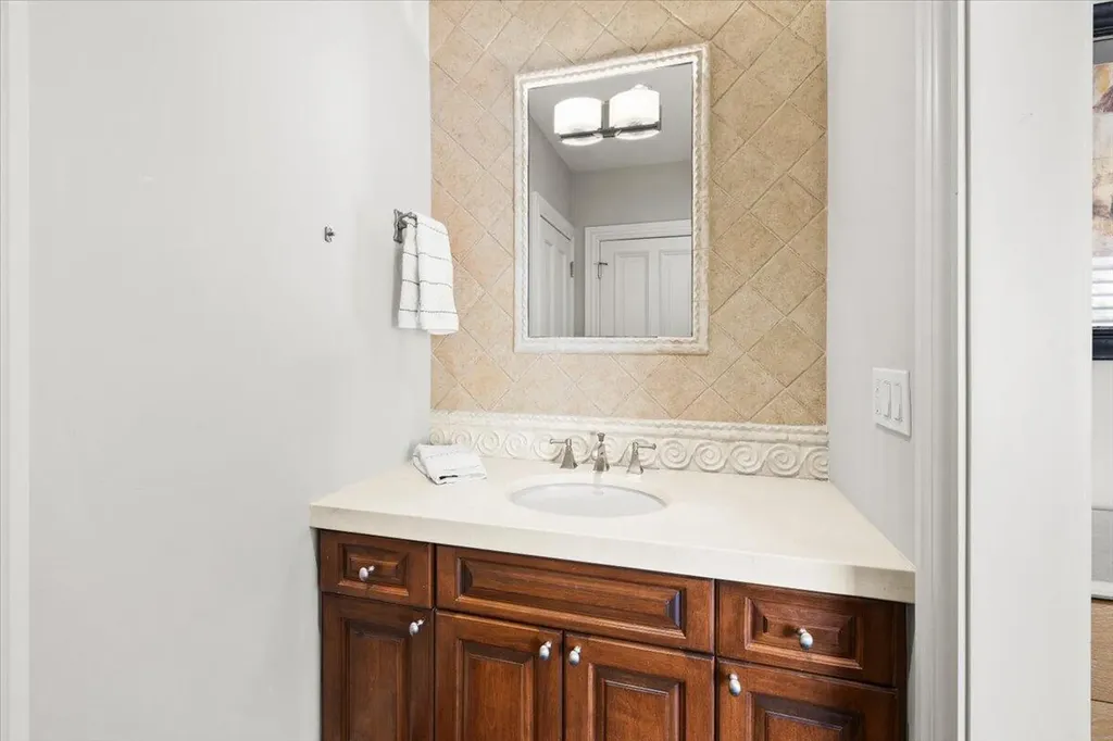 1313 E Lake Drive Fort Lauderdale FL 33316
