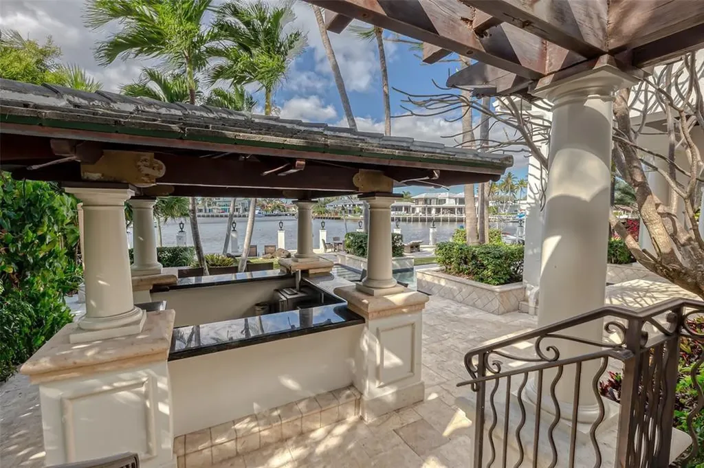 1313 E Lake Drive Fort Lauderdale FL 33316