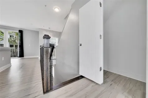 2725 NE 8 Avenue Wilton Manors FL 33334