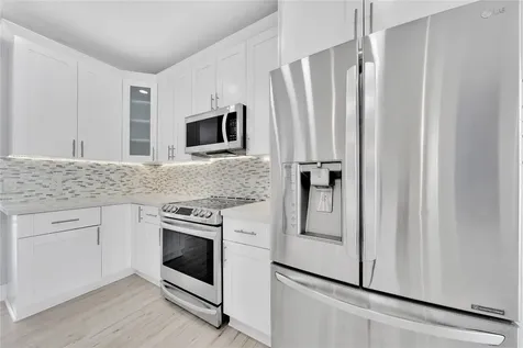 2725 NE 8 Avenue Wilton Manors FL 33334