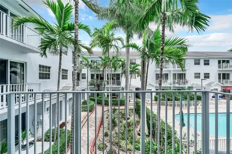 2725 NE 8 Avenue Wilton Manors FL 33334