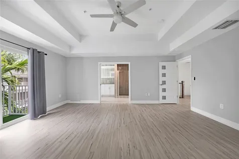 2725 NE 8 Avenue Wilton Manors FL 33334