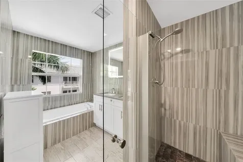 2725 NE 8 Avenue Wilton Manors FL 33334