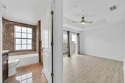 2725 NE 8 Avenue Wilton Manors FL 33334