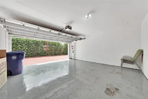 2725 NE 8 Avenue Wilton Manors FL 33334