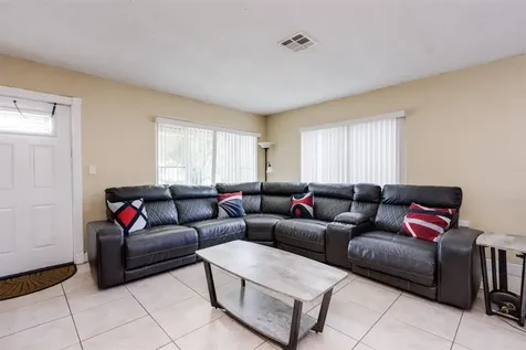 1610 SW 68th Terrace North Lauderdale FL 33068