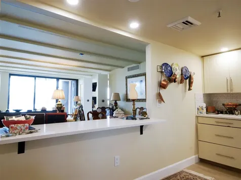 2480 Presidential Way West Palm Beach FL 33401