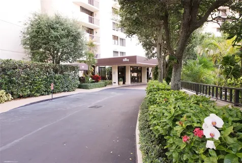 2480 Presidential Way West Palm Beach FL 33401