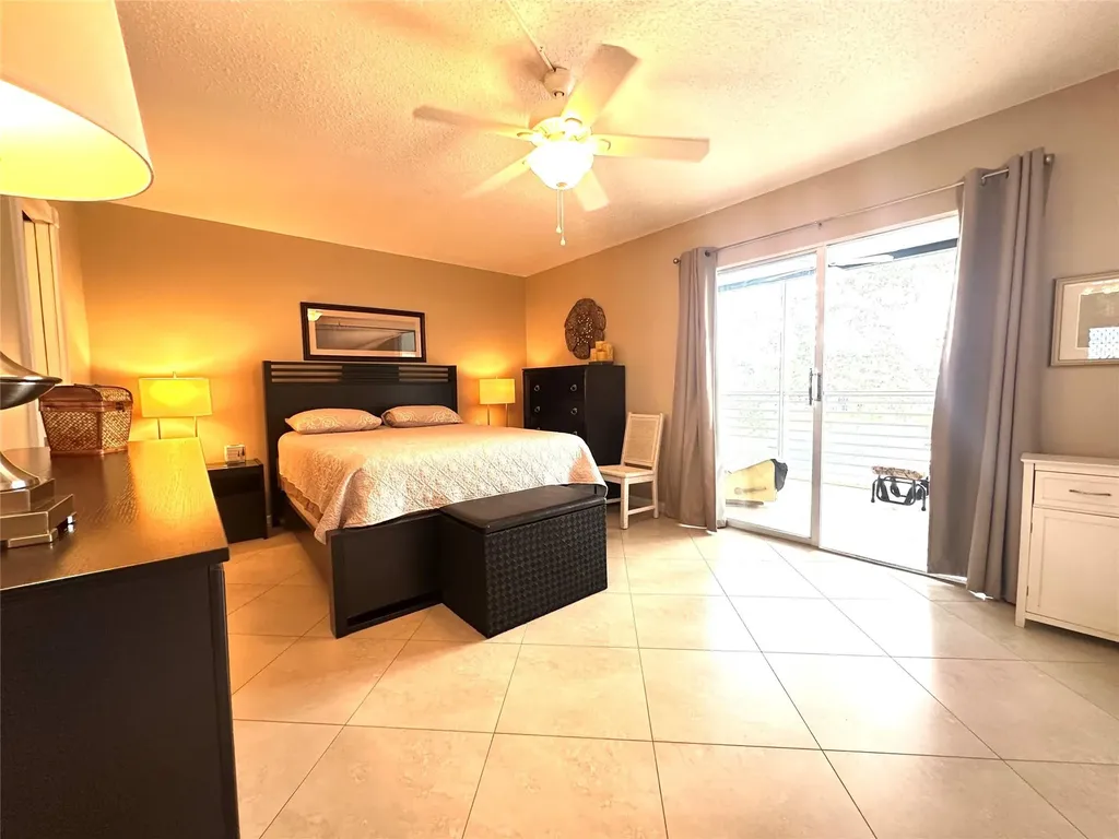 4115 Cambridge E Deerfield Beach FL 33442