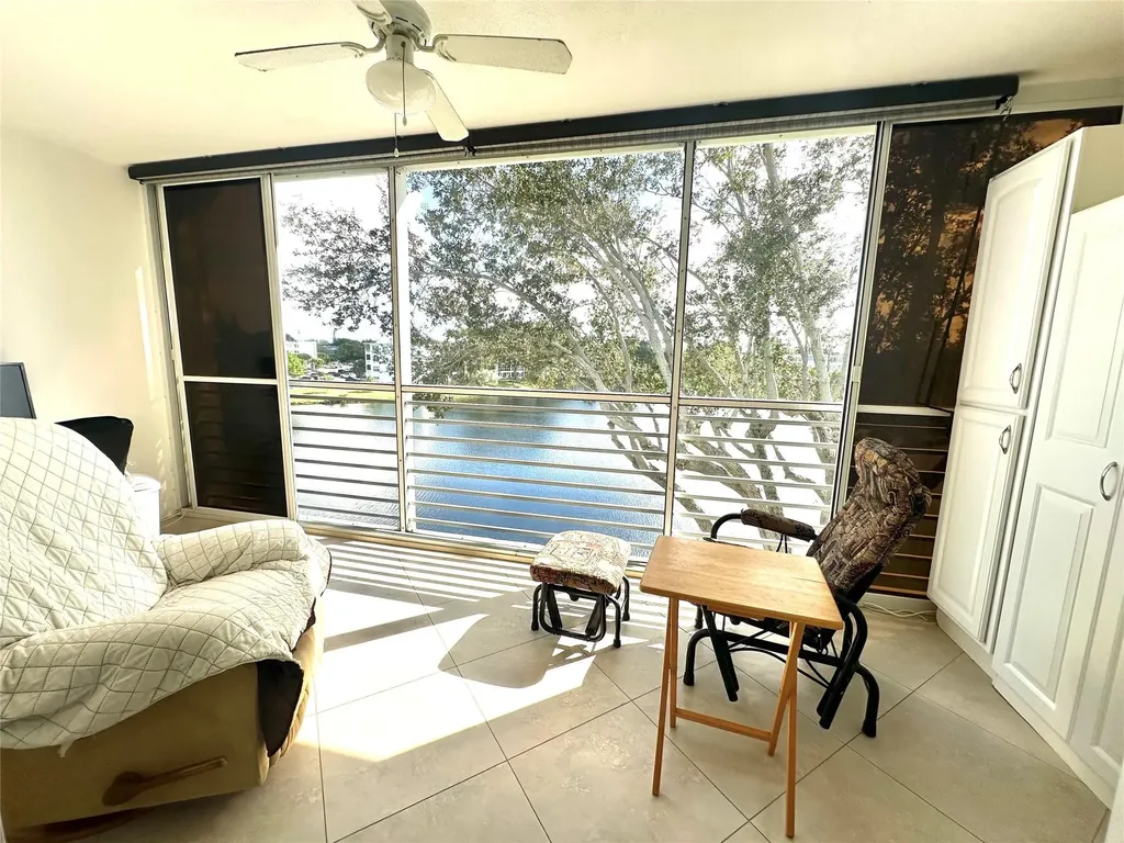 4115 Cambridge E Deerfield Beach FL 33442