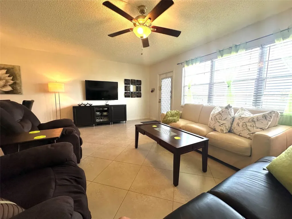 4115 Cambridge E Deerfield Beach FL 33442