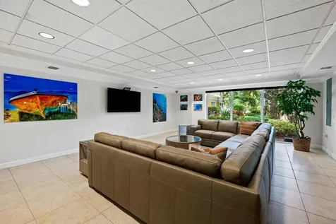 1515 E Broward Boulevard Fort Lauderdale FL 33301