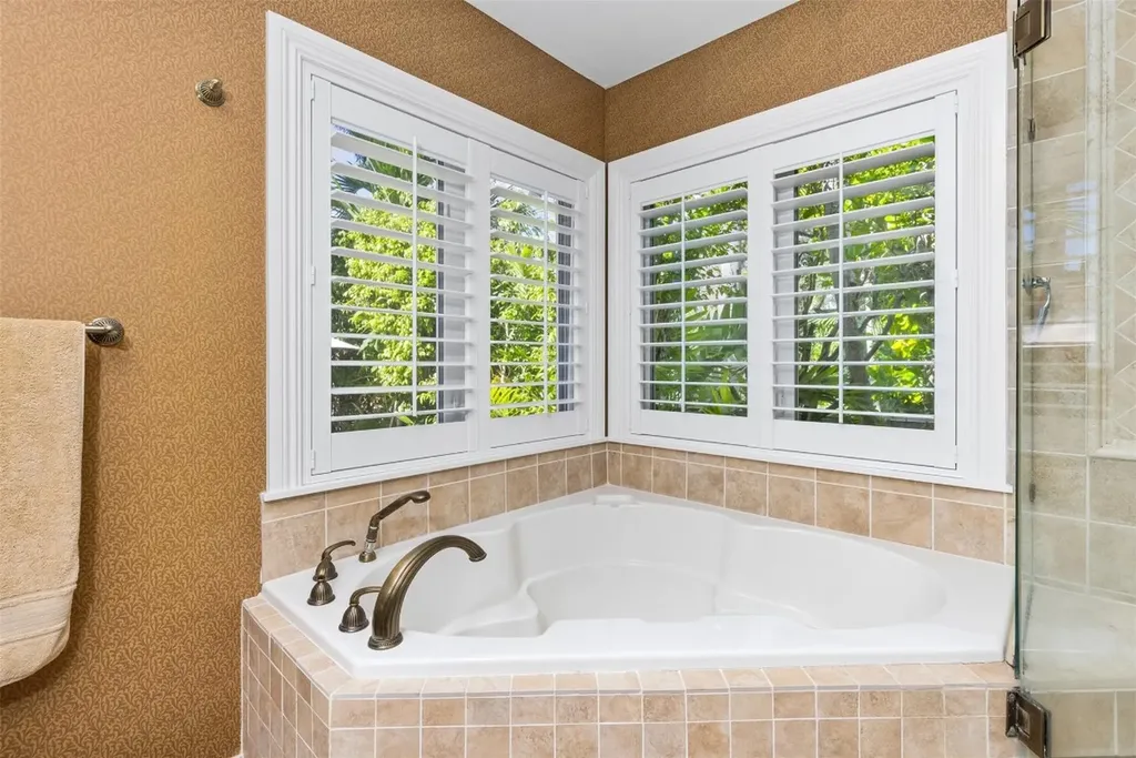 359 Poinciana Drive Fort Lauderdale FL 33301