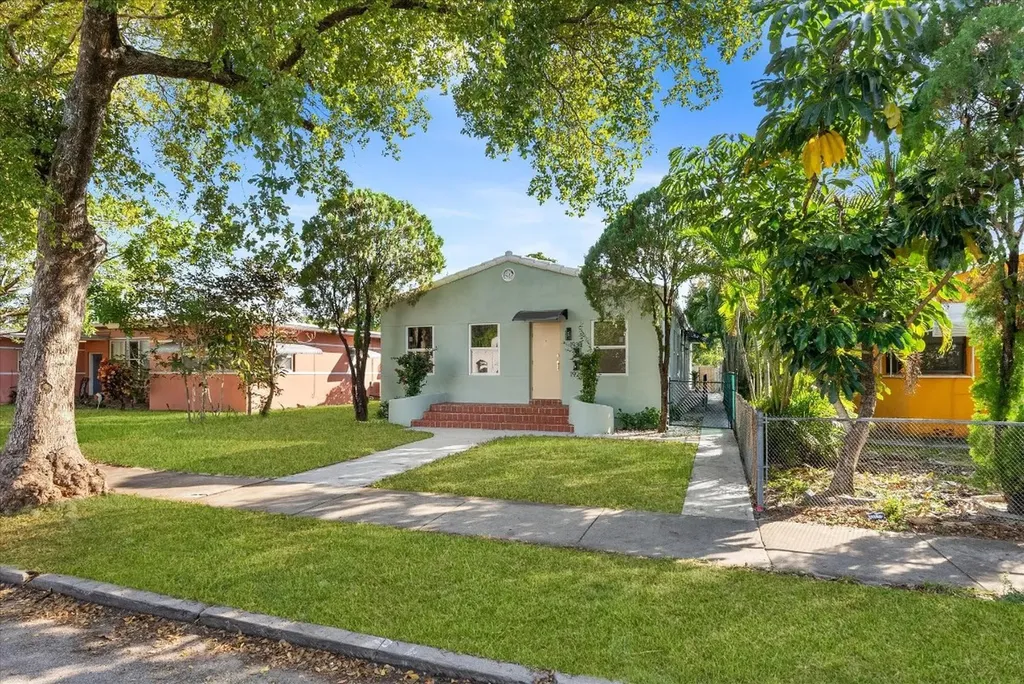1928 Adams Street Hollywood FL 33020