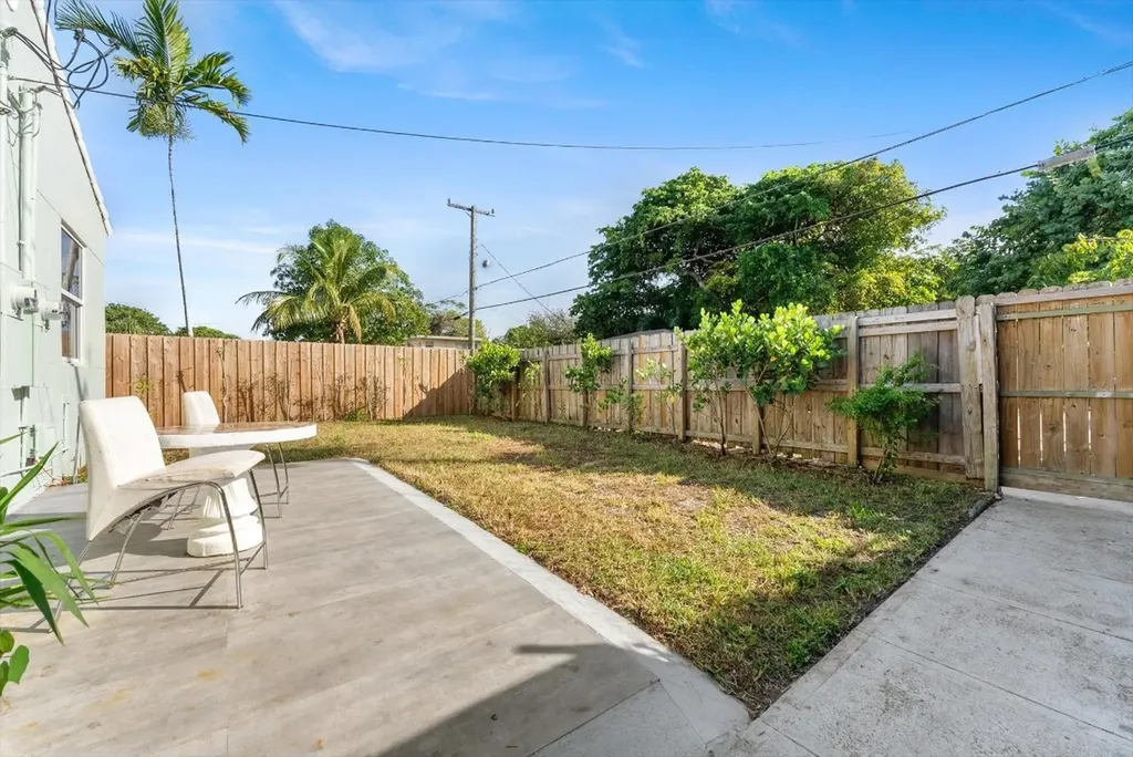 1928 Adams Street Hollywood FL 33020