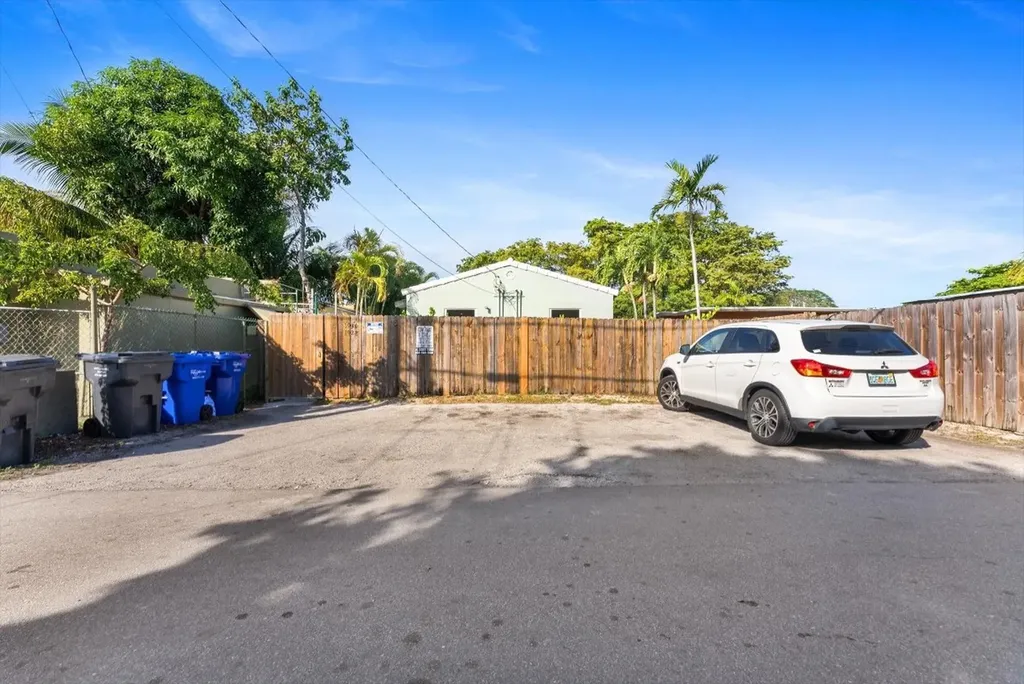 1928 Adams Street Hollywood FL 33020
