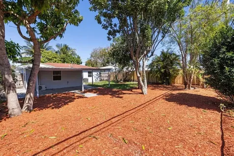 140 NW 46th Street Oakland Park FL 33309