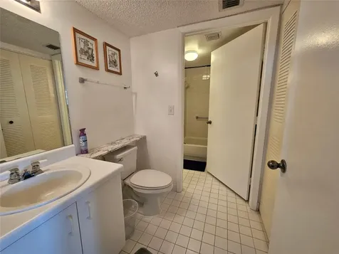 9525 Weldon Circle Tamarac FL 33321