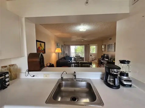 9525 Weldon Circle Tamarac FL 33321