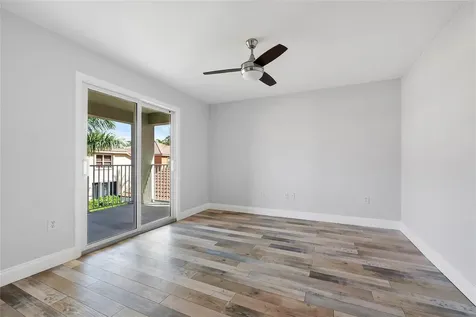11571 NW 4th Manor Coral Springs FL 33071