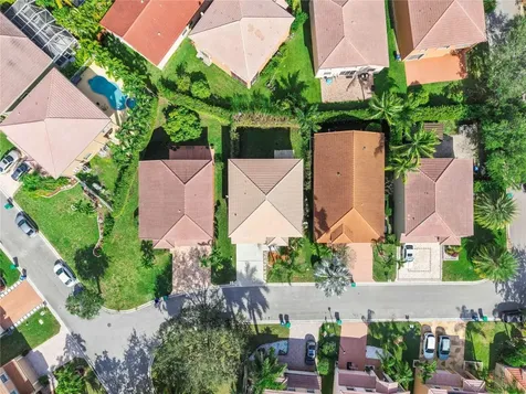 11571 NW 4th Manor Coral Springs FL 33071