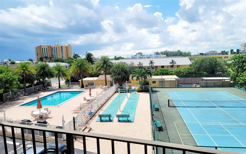 1009 N Ocean Boulevard Pompano Beach FL 33062