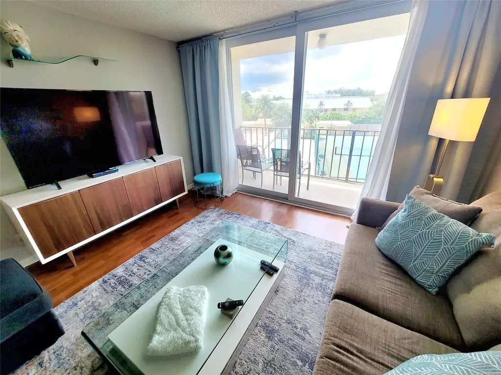 1009 N Ocean Boulevard Pompano Beach FL 33062