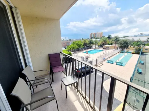 1009 N Ocean Boulevard Pompano Beach FL 33062