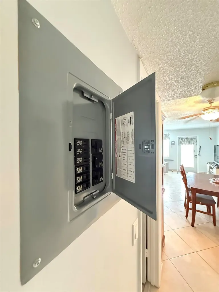 53 Markham C Deerfield Beach FL 33442