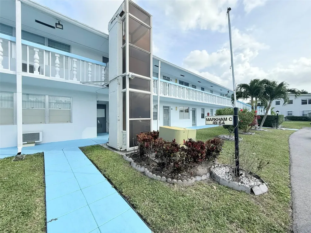 53 Markham C Deerfield Beach FL 33442