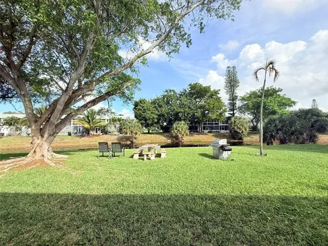 53 Markham C Deerfield Beach FL 33442