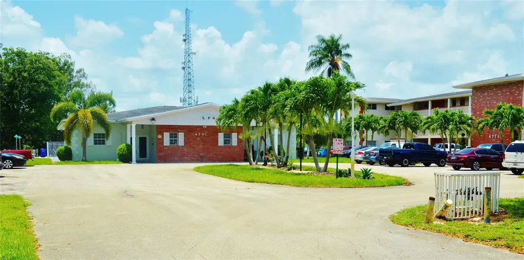 4770 NW 10th Court Plantation FL 33313