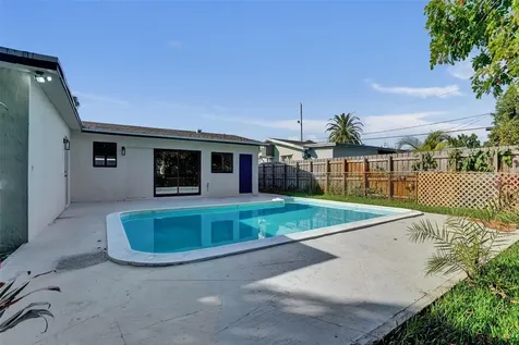 2331 Nassau Drive Miramar FL 33023
