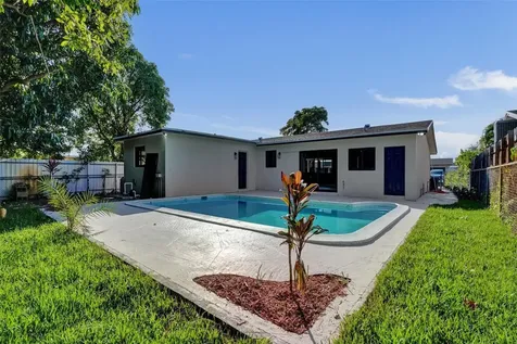 2331 Nassau Drive Miramar FL 33023