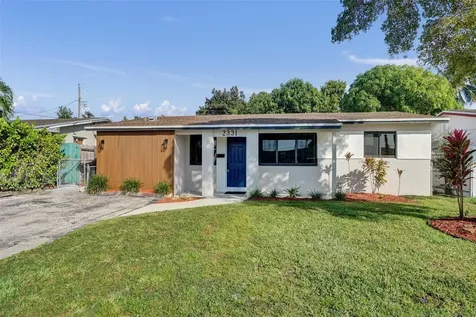 2331 Nassau Drive Miramar FL 33023